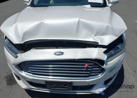 2016 Ford Fusion Energi Titanium из США, поврежденный, VIN 3FA6P0SU1GR116118